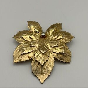 Vintage Gold Tone Layered Maple Leaf Brooch Fall Autumn